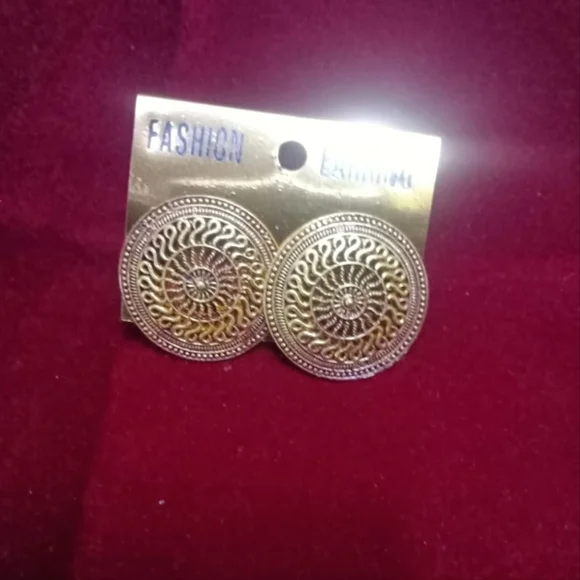 Combo of 2 earrings fix price - Picture 2 of 5